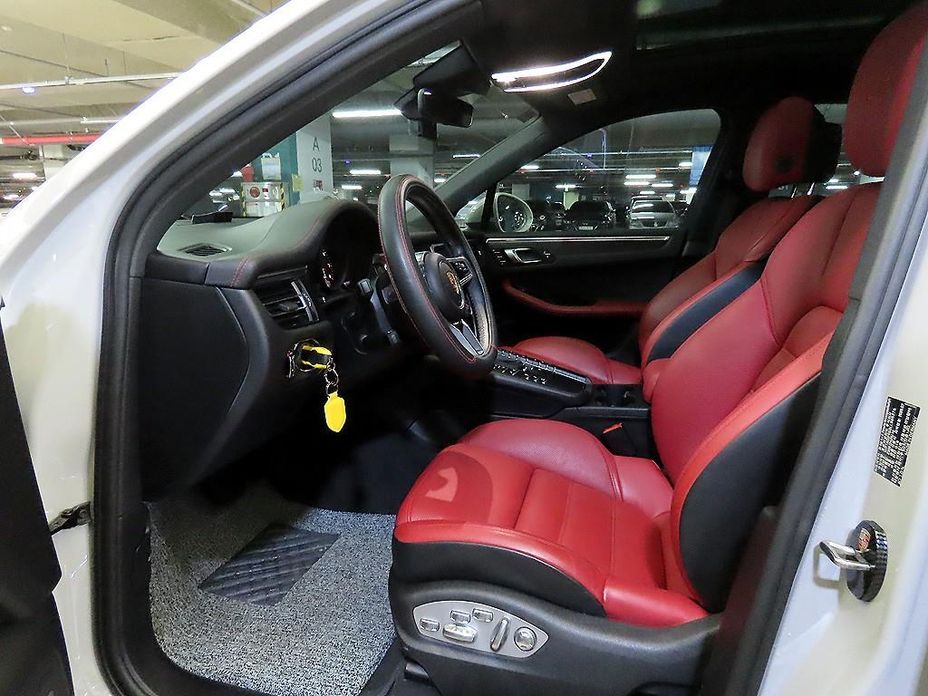 Porsche Macan 2020
