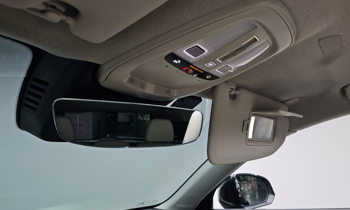 Volvo XC40 2025