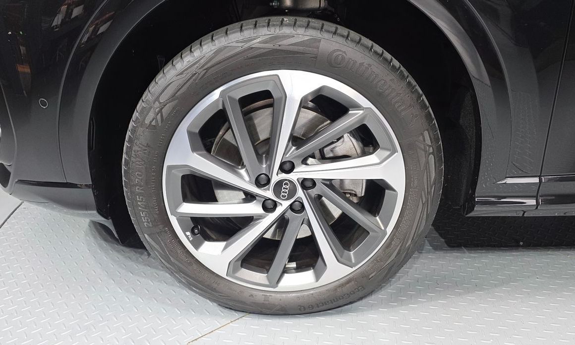 Audi Q5 2025