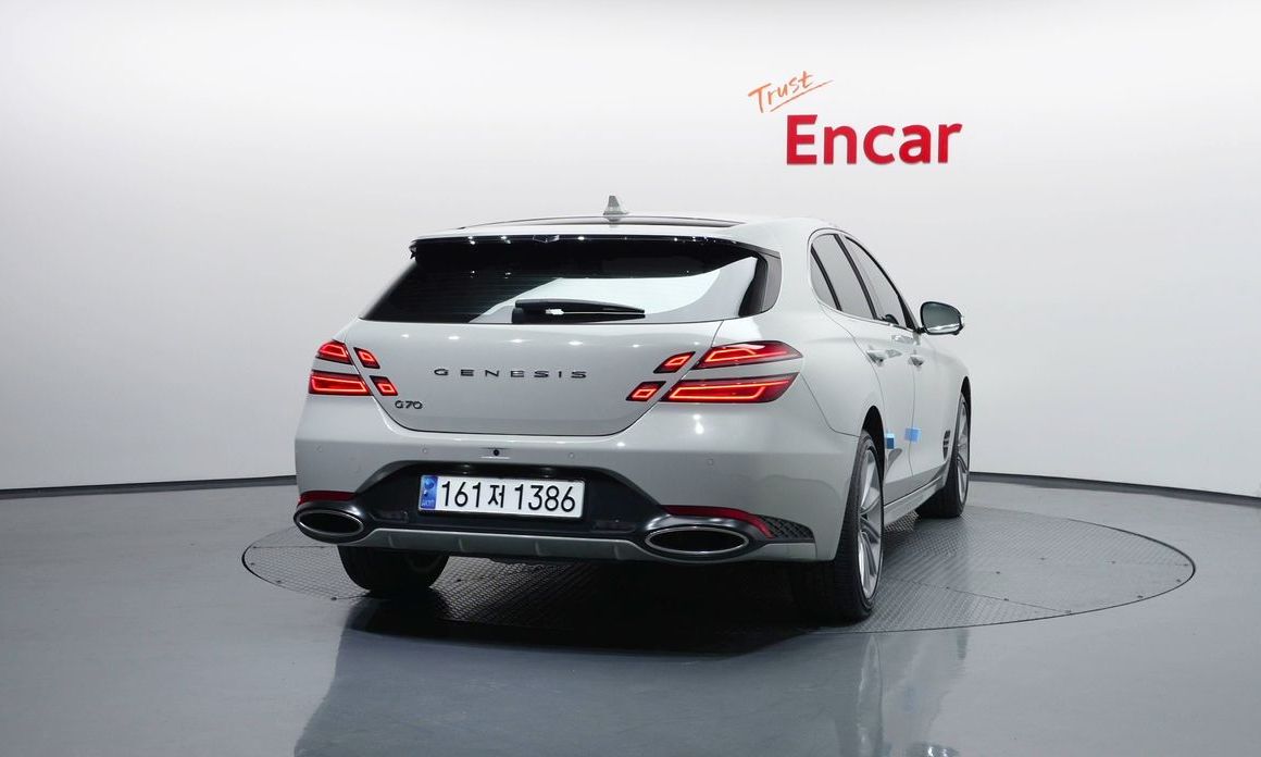 Genesis G70 2024