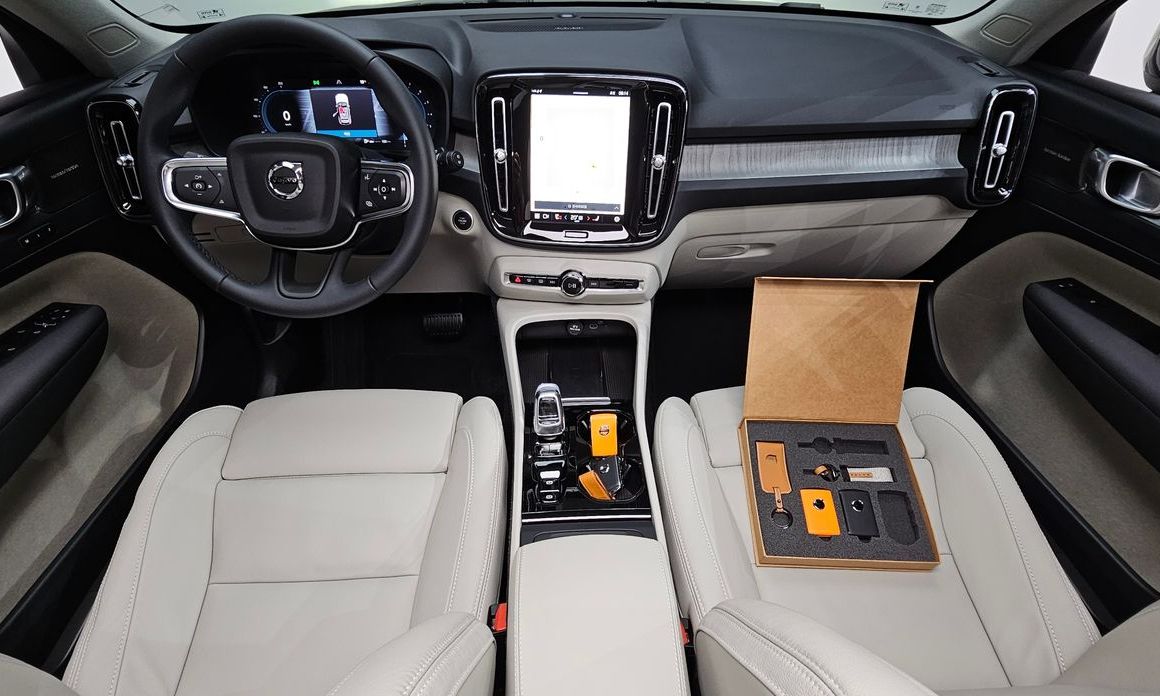 Volvo XC40 2025