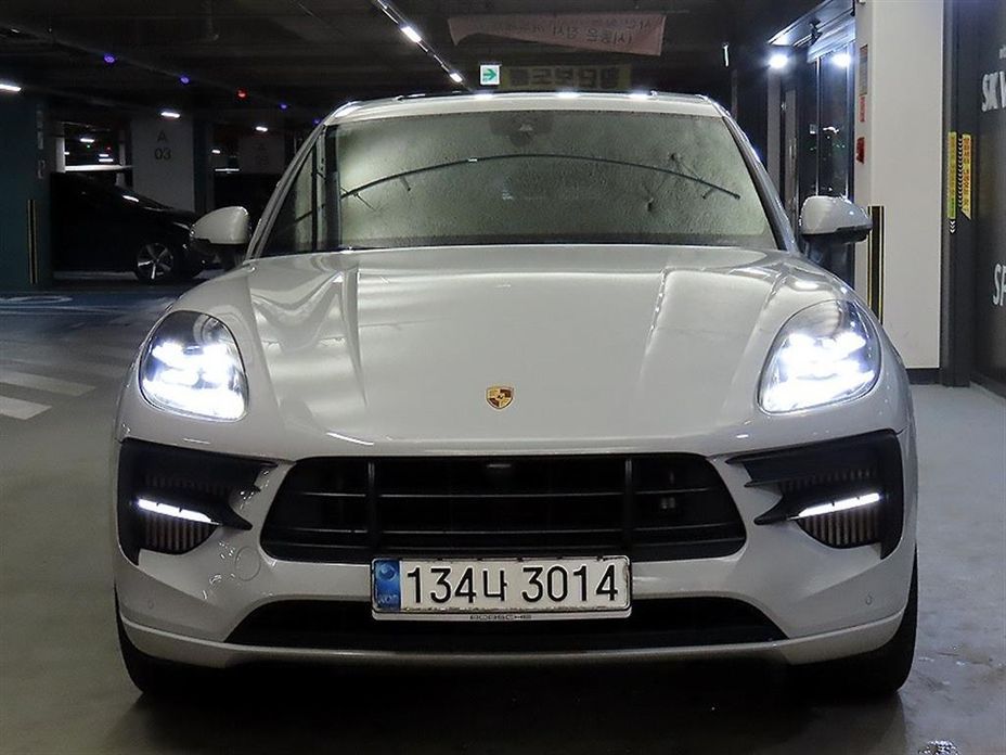 Porsche Macan 2020