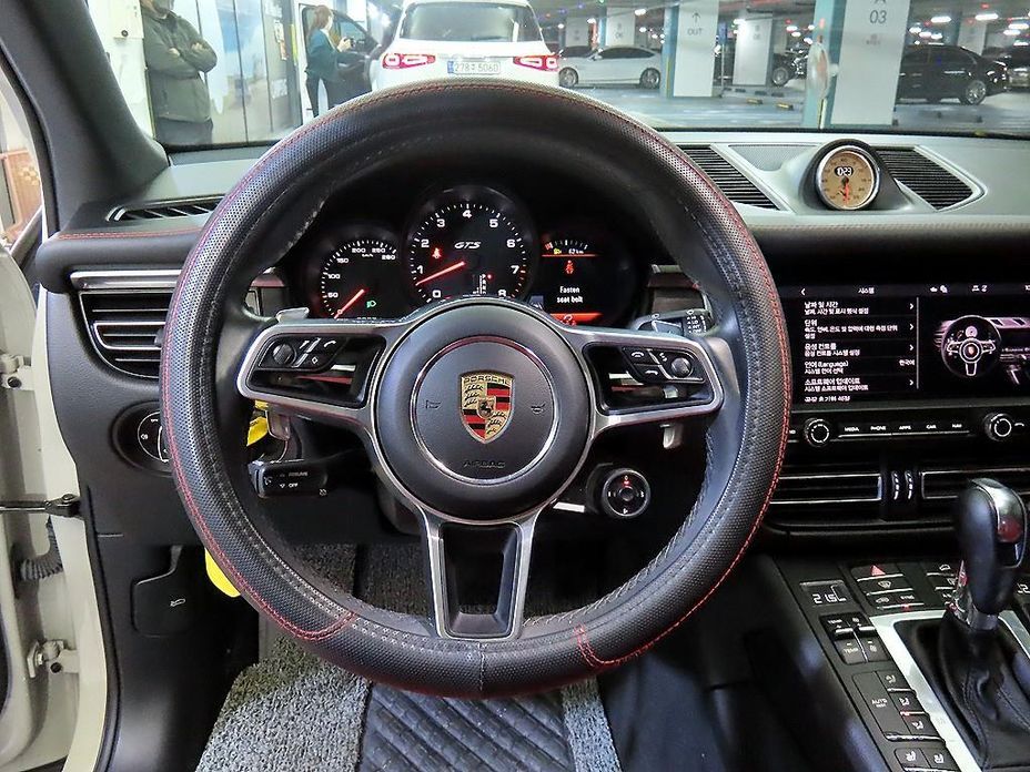 Porsche Macan 2020