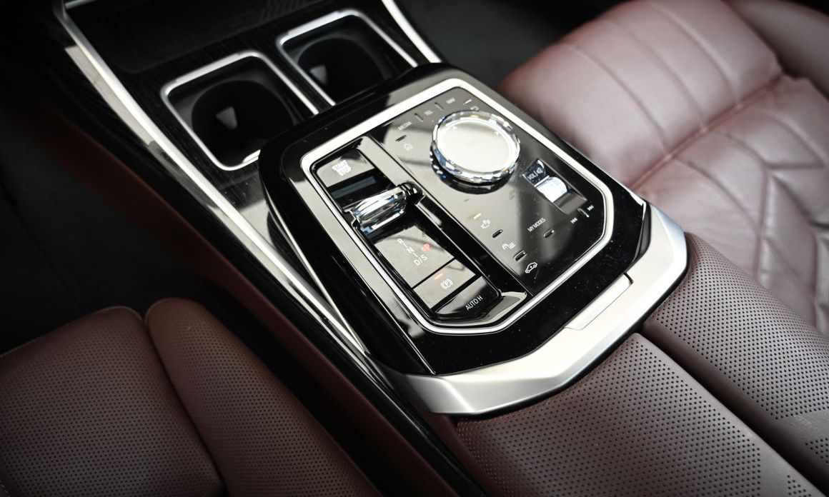 BMW 7-Series 2025