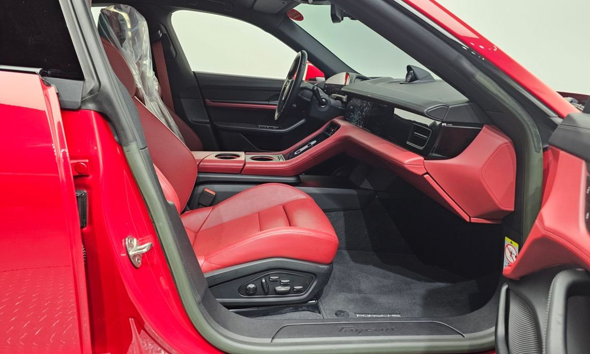 Porsche Taycan 2023