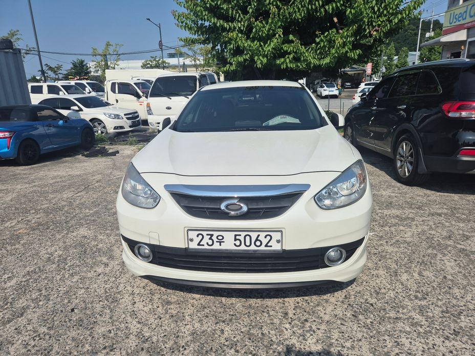 Renault-KoreaSamsung SM3 2012