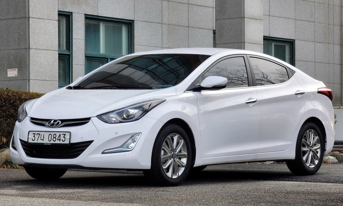 Hyundai AVANTE 2016