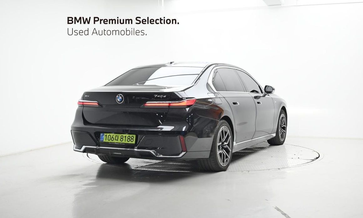 BMW 7-Series 2025