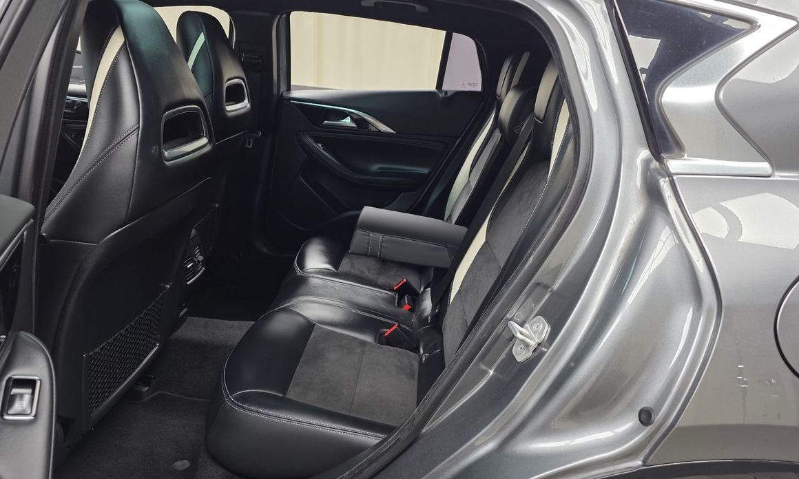 Infiniti Q30 2017