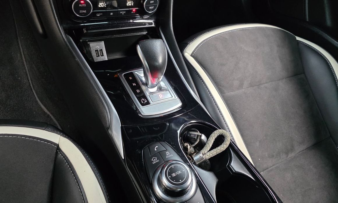 Infiniti Q30 2017