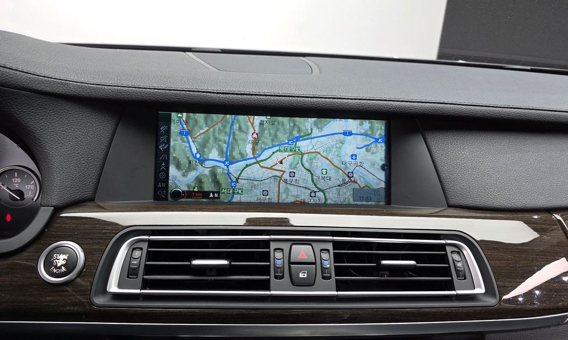 BMW 7-Series 2011