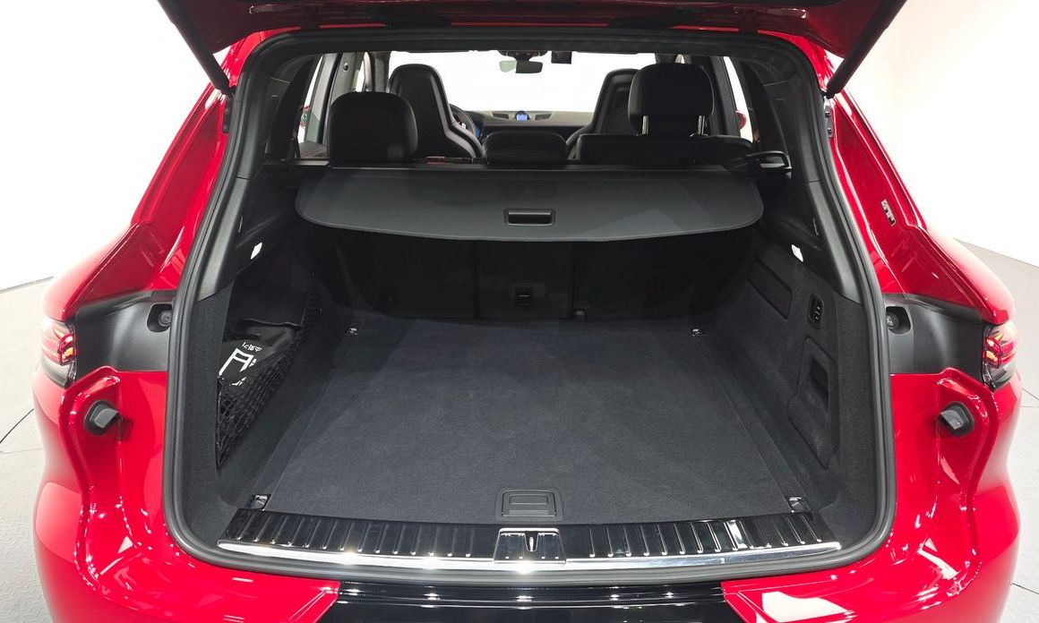 Porsche Cayenne 2025