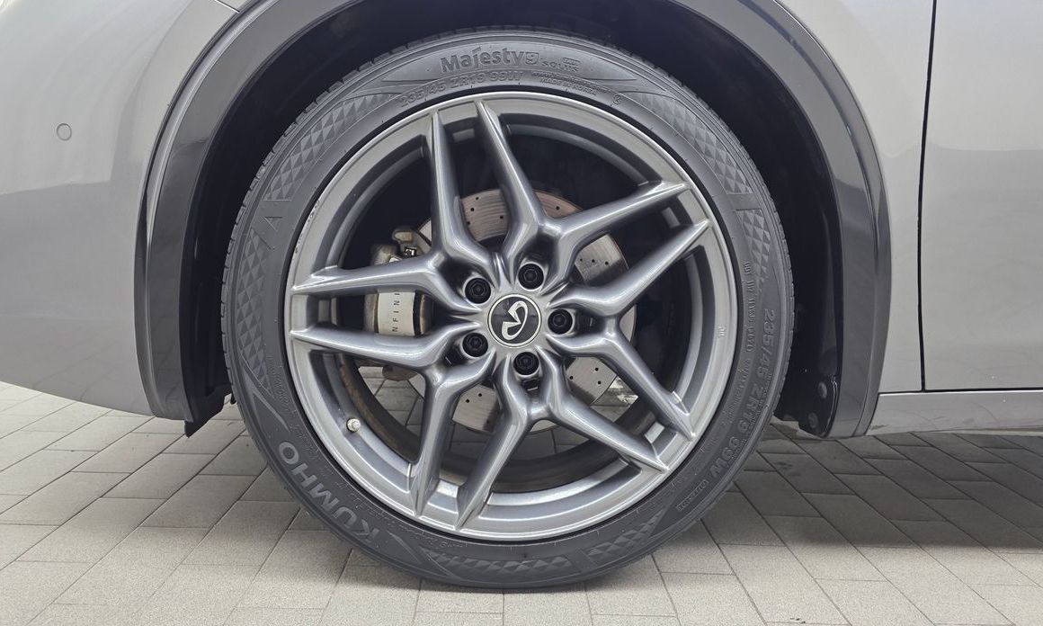Infiniti Q30 2017