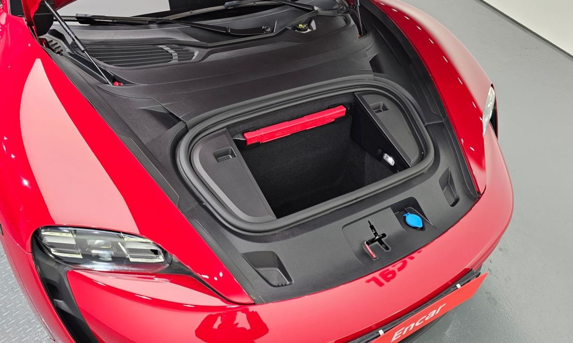 Porsche Taycan 2023