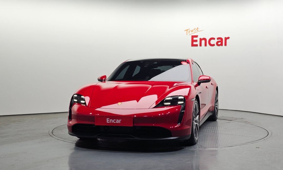 Porsche Taycan 2023