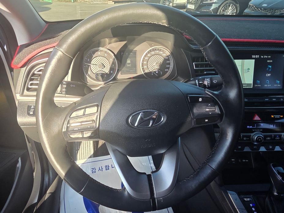 Hyundai AVANTE 2019