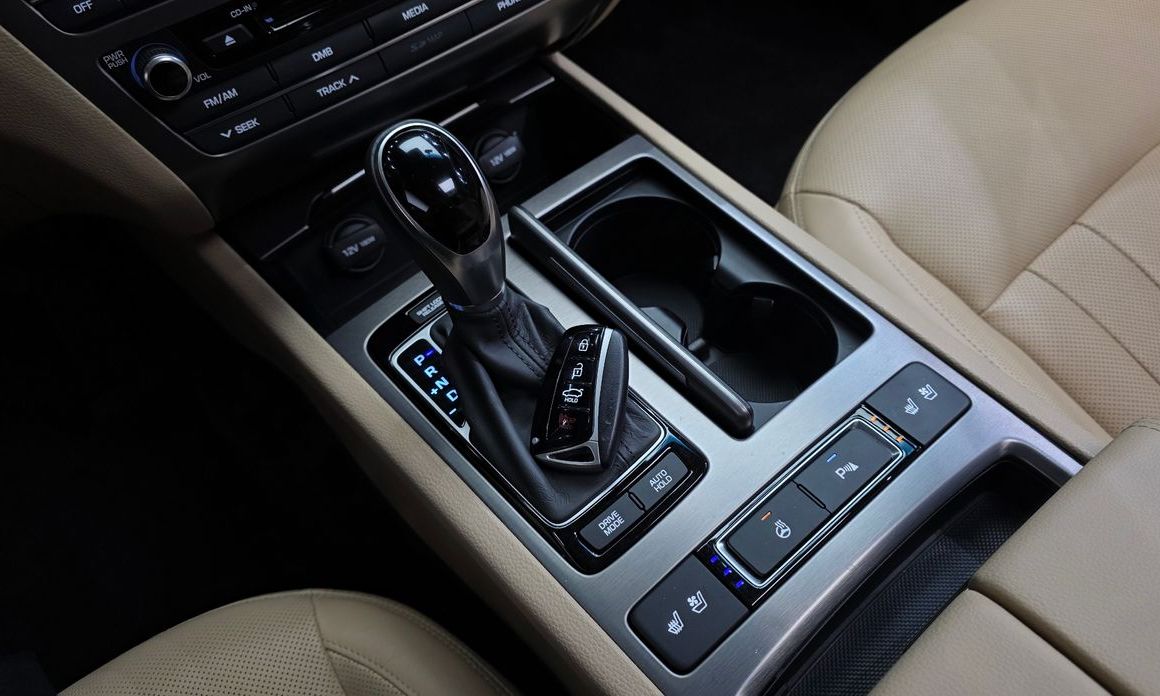 Hyundai Genesis 2016