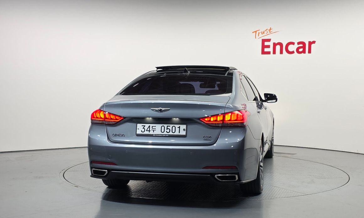 Hyundai Genesis 2016