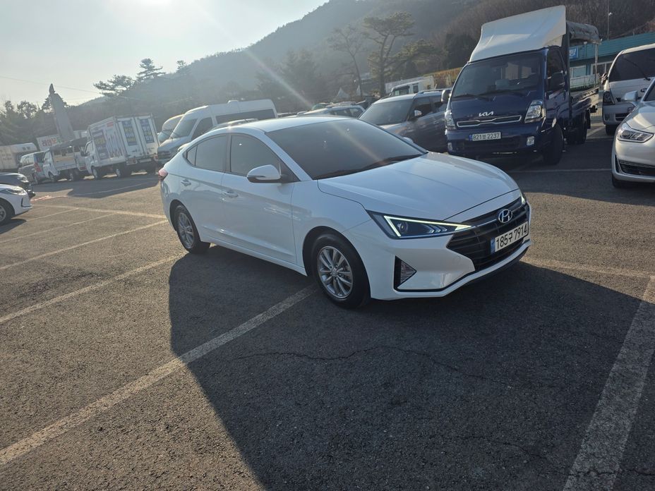 Hyundai AVANTE 2019