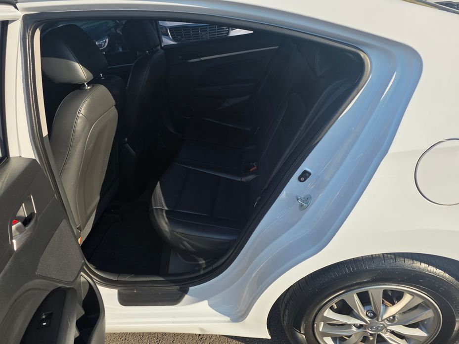Hyundai AVANTE 2019