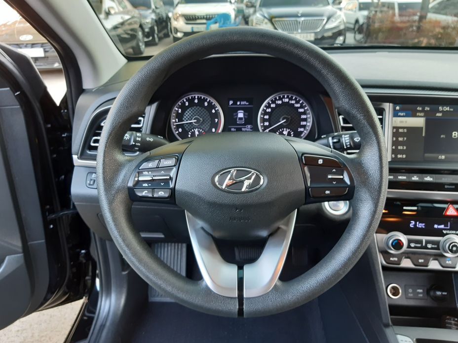 Hyundai AVANTE 2019