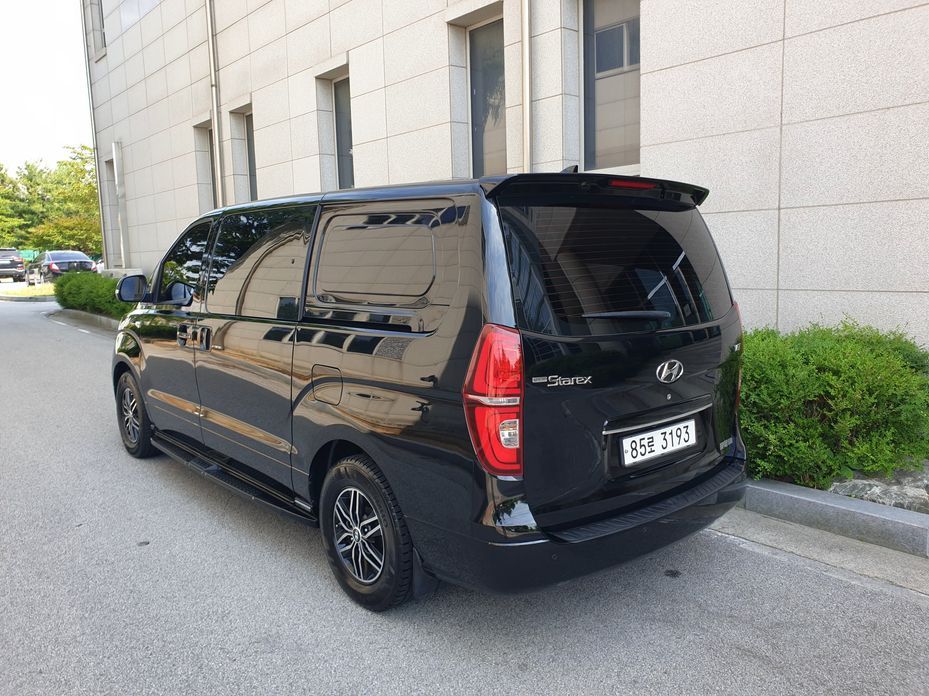 Hyundai Starex 2021