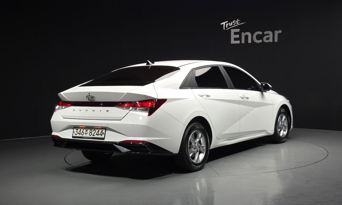 Hyundai AVANTE 2021