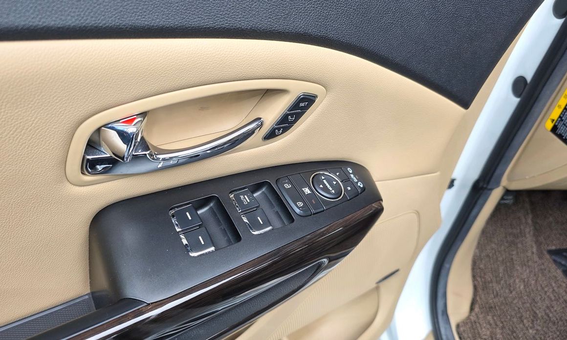 Kia Canival 2016