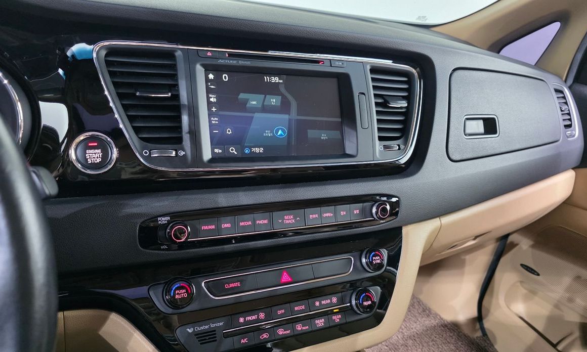 Kia Canival 2016