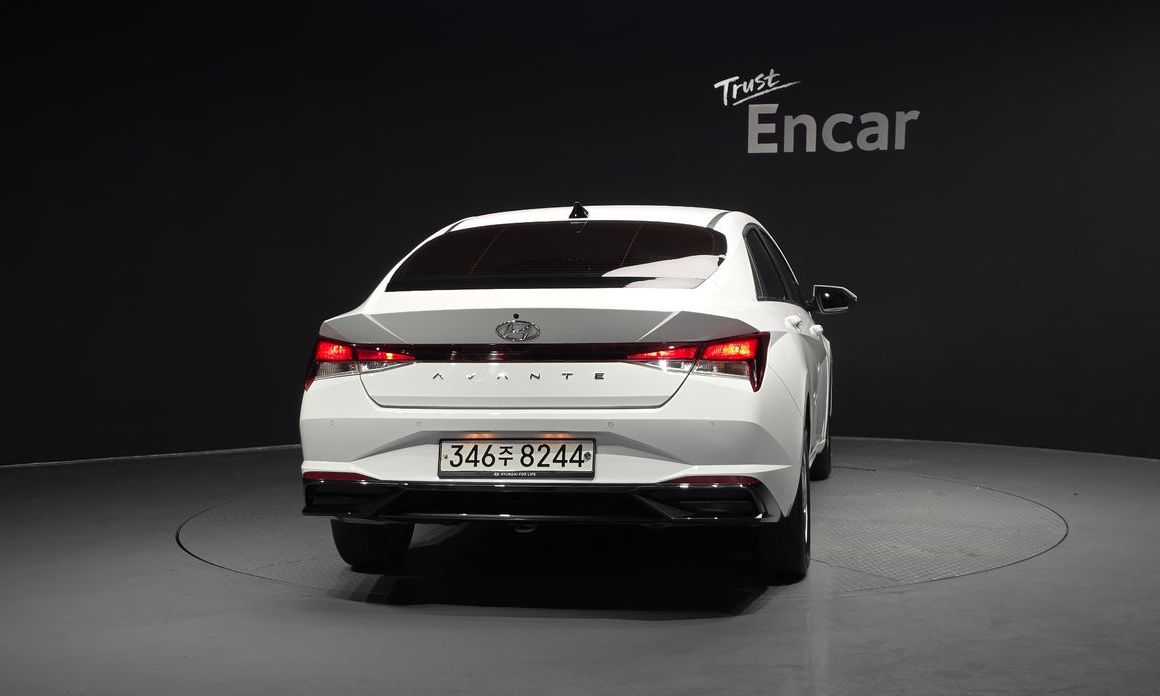 Hyundai AVANTE 2021