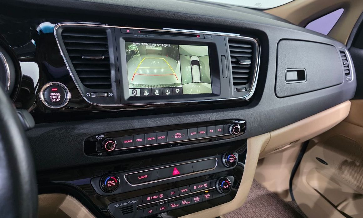 Kia Canival 2016