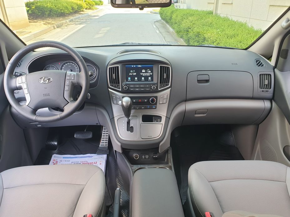 Hyundai Starex 2021