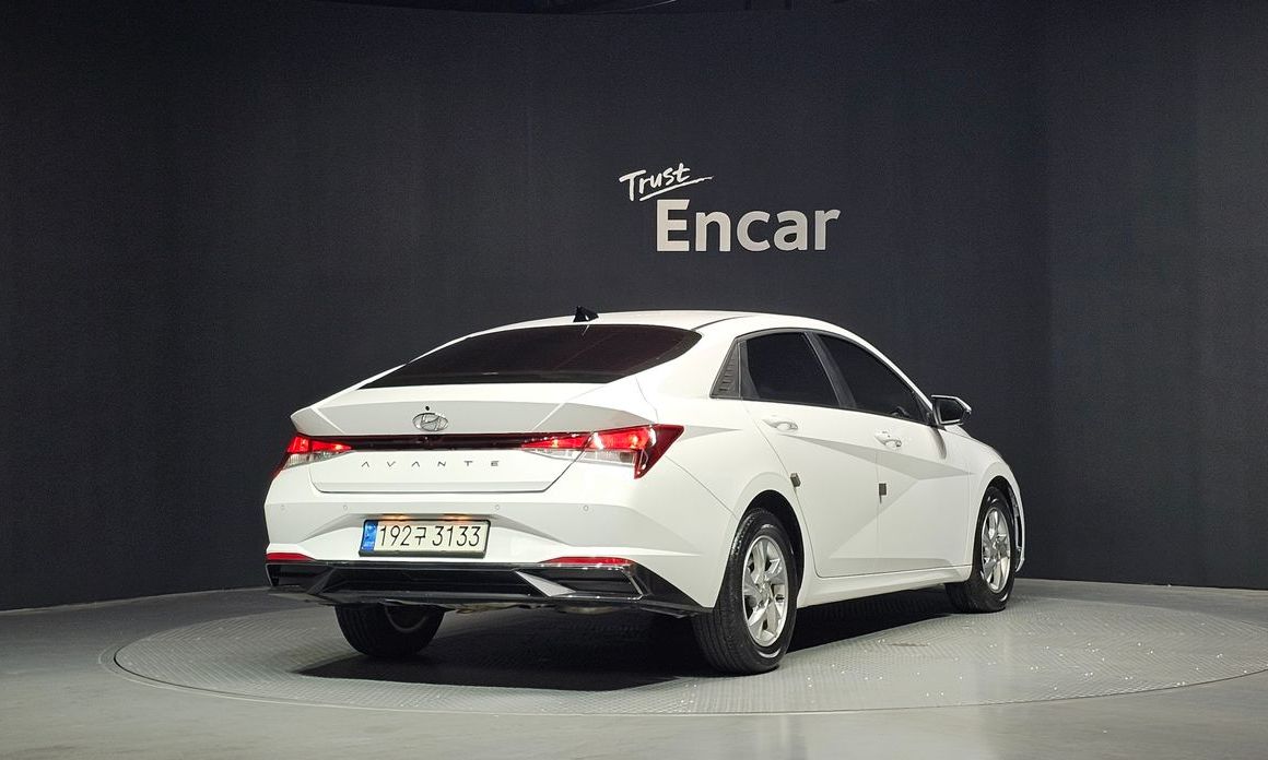 Hyundai AVANTE 2021