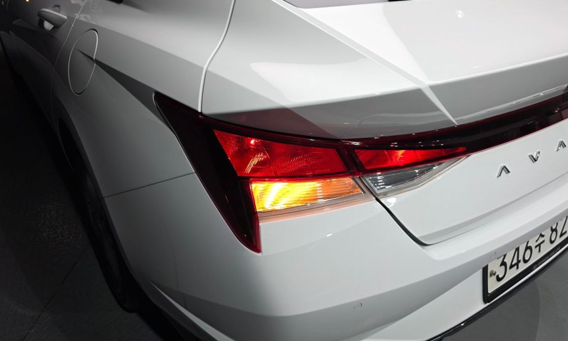 Hyundai AVANTE 2021