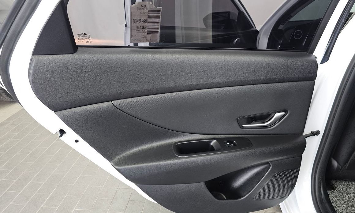 Hyundai AVANTE 2021