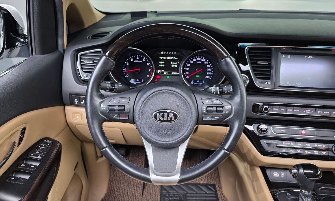 Kia Canival 2016