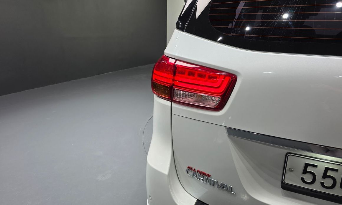 Kia Canival 2016