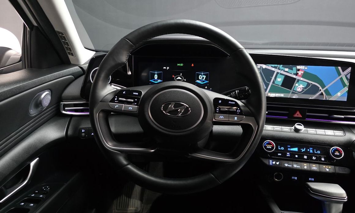 Hyundai AVANTE 2021