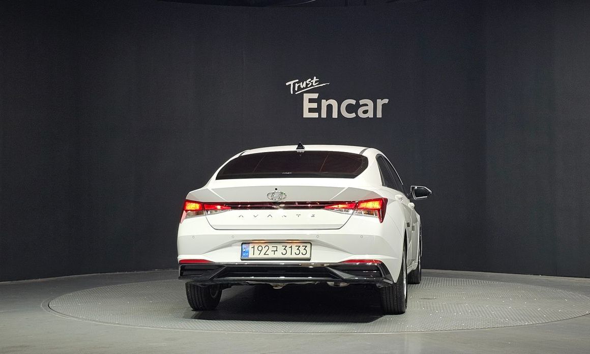 Hyundai AVANTE 2021