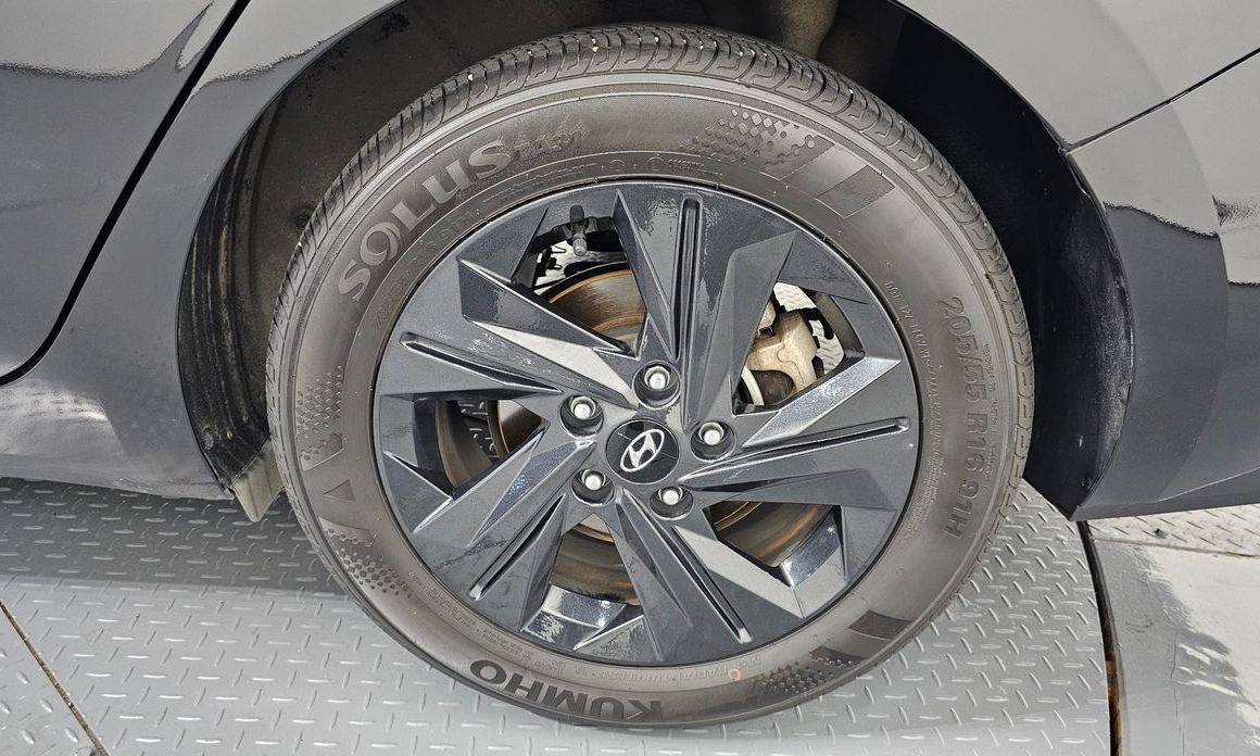 Hyundai AVANTE 2023