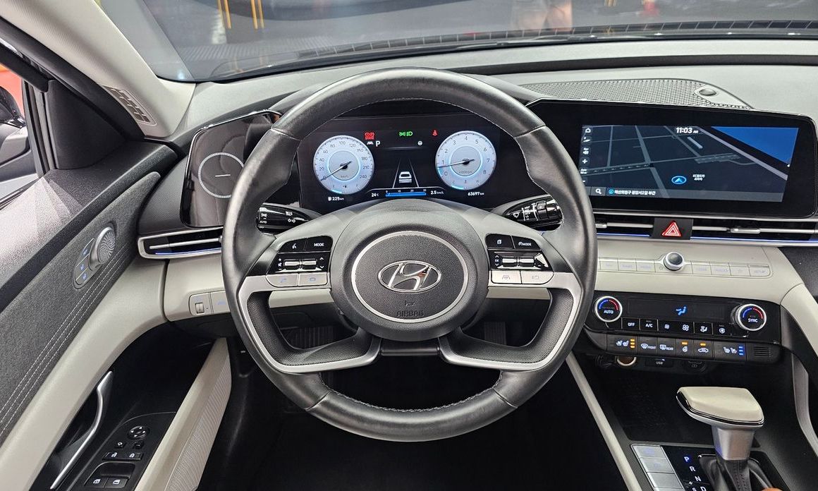 Hyundai AVANTE 2023