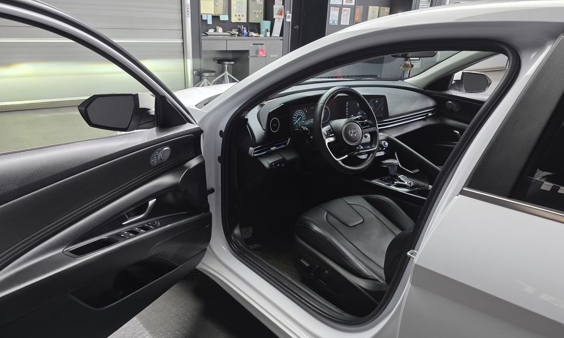 Hyundai AVANTE 2021