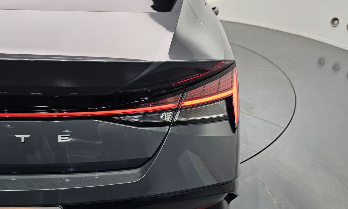 Hyundai AVANTE 2024