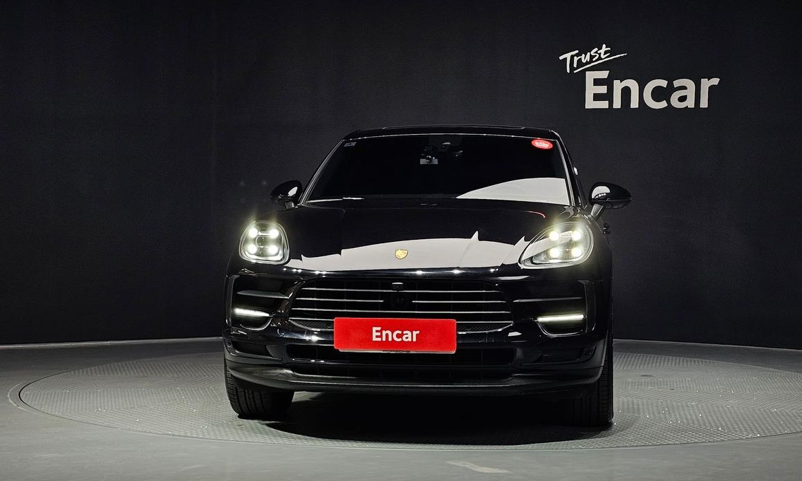 Porsche Macan 2021