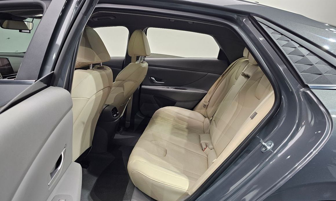 Hyundai AVANTE 2024