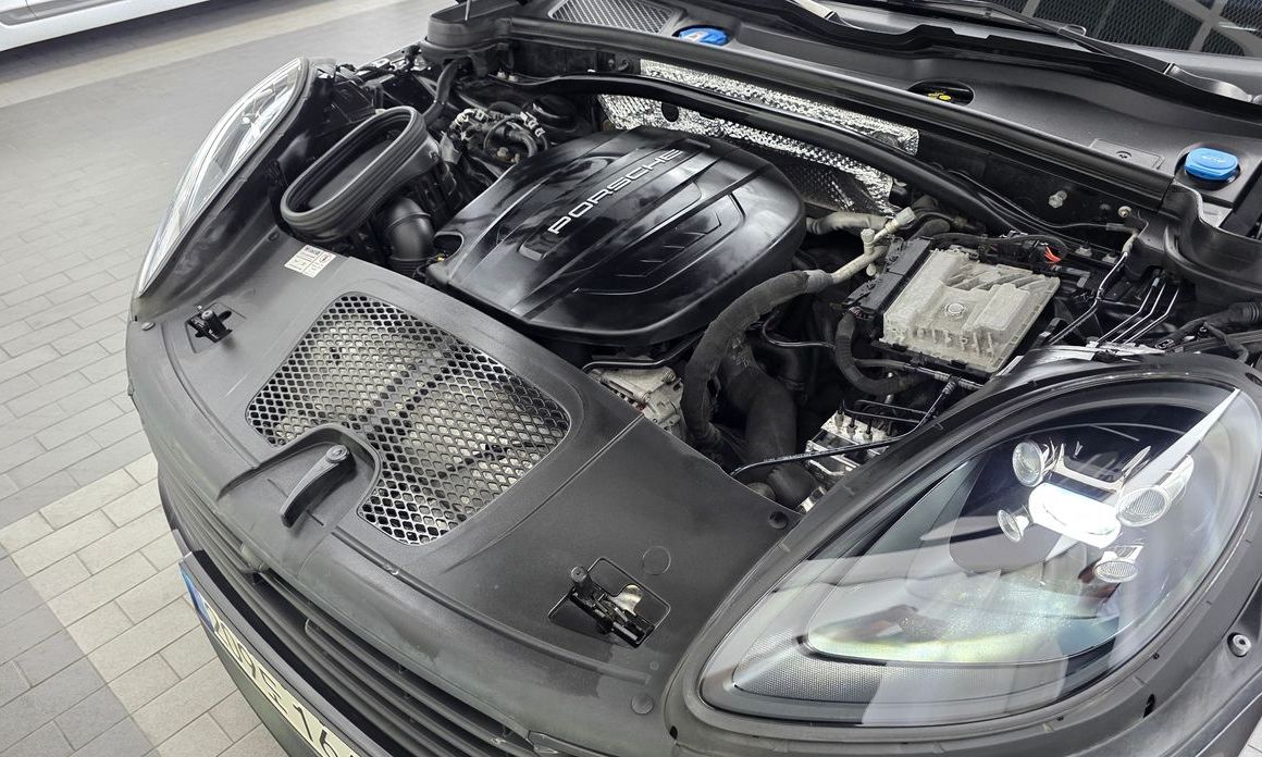 Porsche Macan 2021