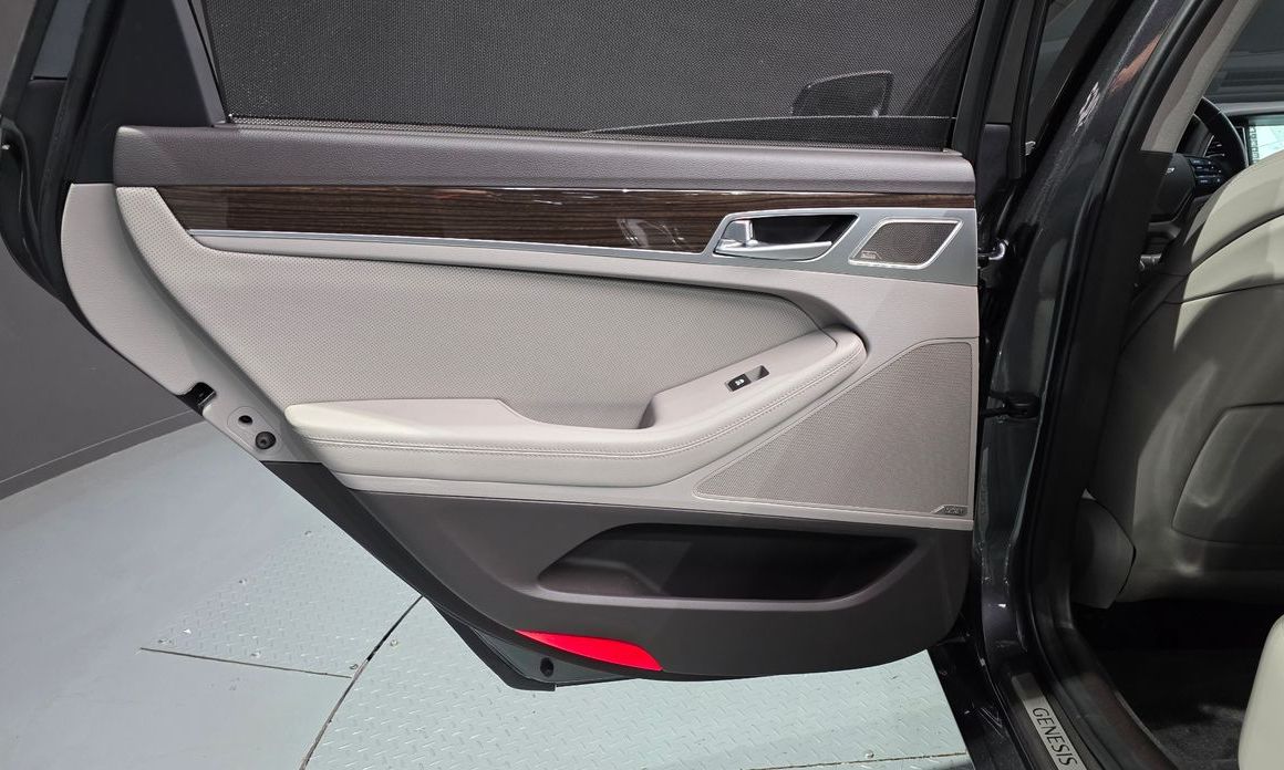 Genesis G80 2017
