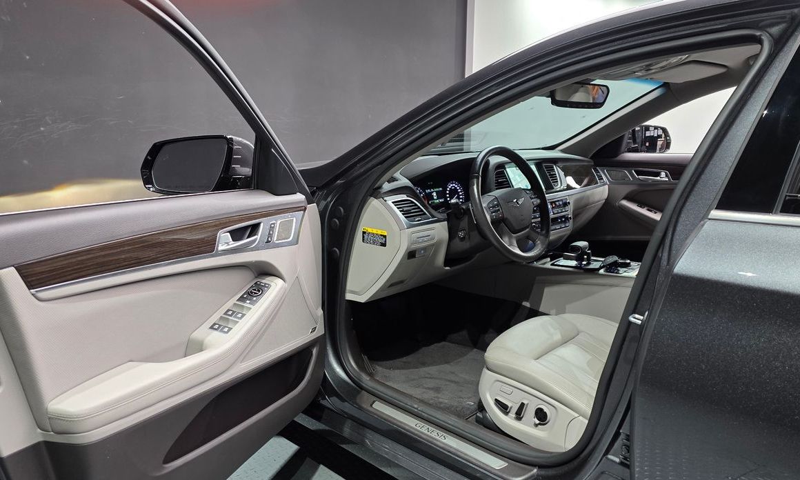 Genesis G80 2017