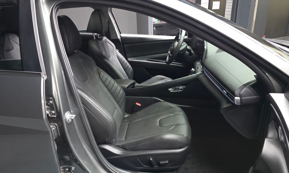 Hyundai AVANTE 2025