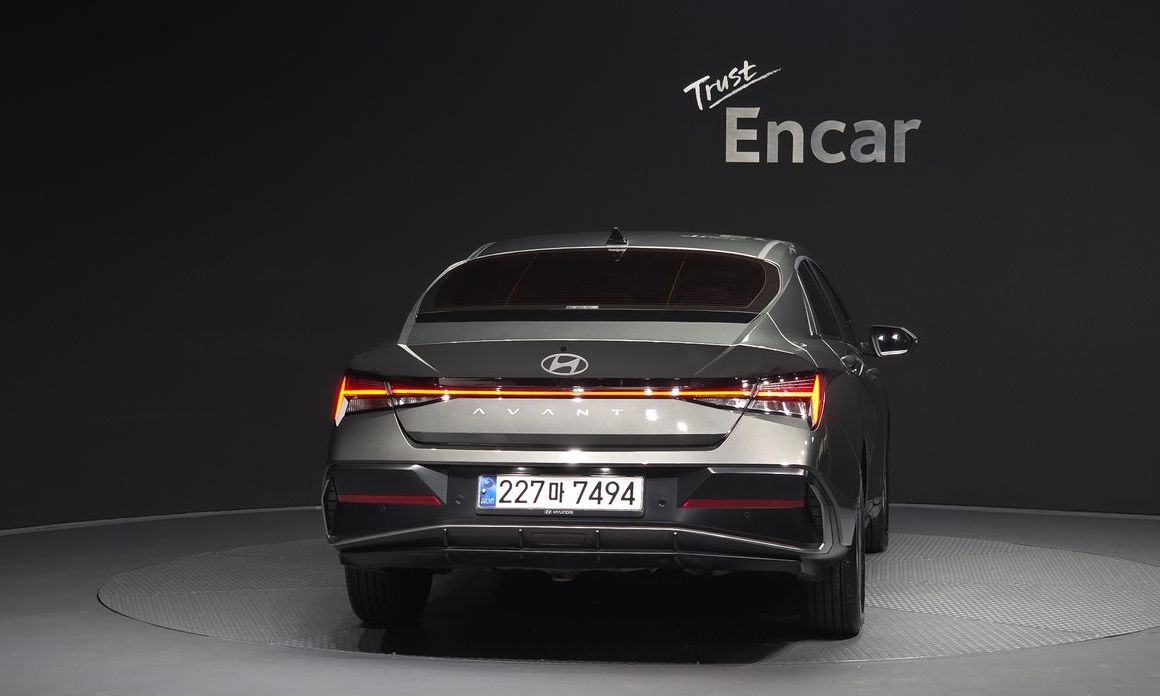 Hyundai AVANTE 2025
